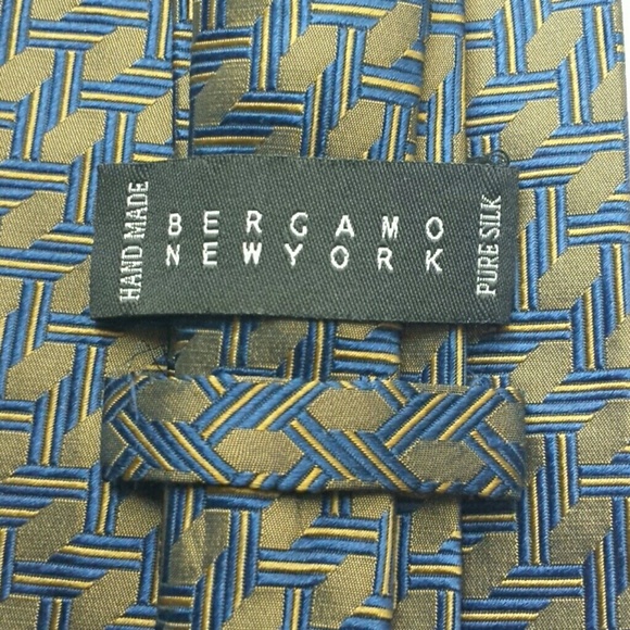 A Silk Necktie - Picture 2 of 2